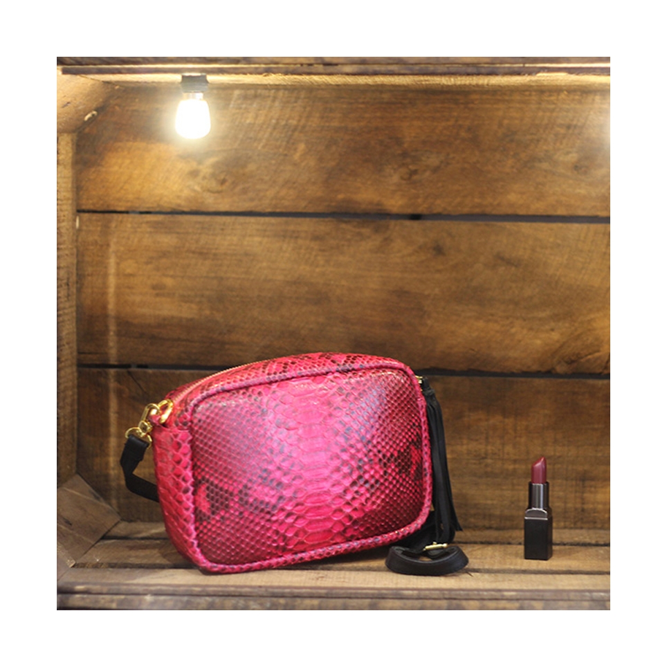 Camera Bag en Python fuchsia